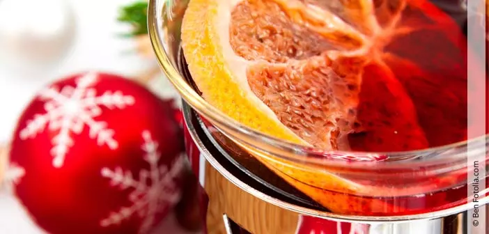 Weihnachtsdeko mit Orangentee