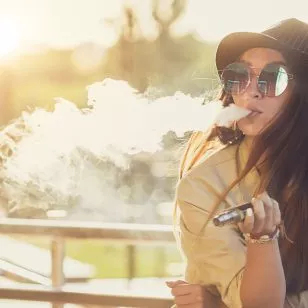 Dampfen ist im Trend: Darum greifen viele lieber zur E-Zigarette